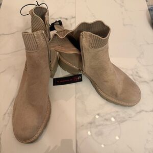 No Boundaries Tan Heeled Boots